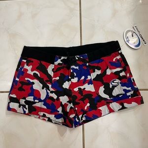NWT Camo shorts L